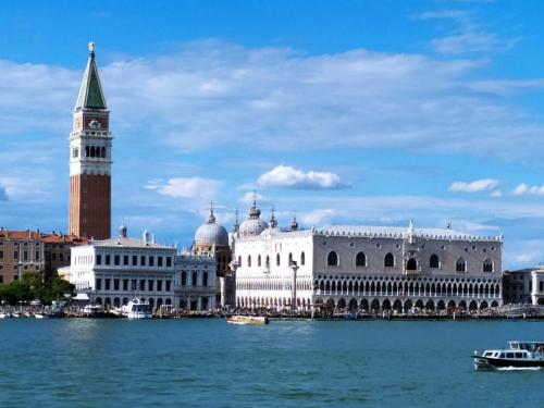 Venezia 77, aspettando l'apertura ufficiale