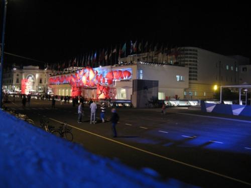 v12 Mostra by night